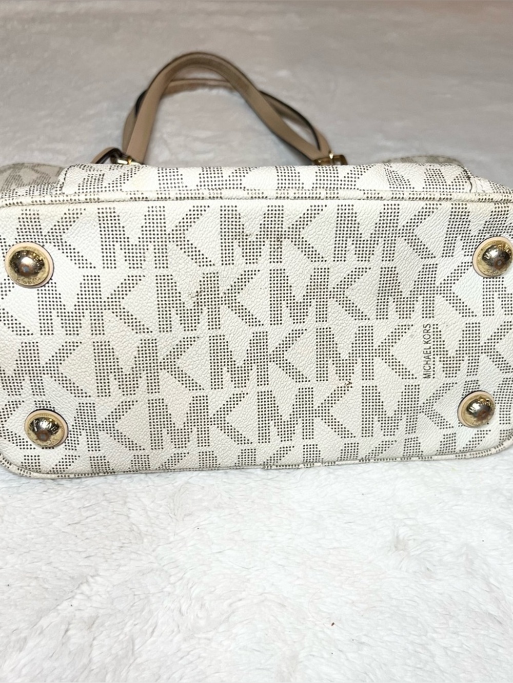 Michael Kors White & Beige Signature Coated Canvas & Leather Jet Set Pocket Tote - Picture 5 of 13